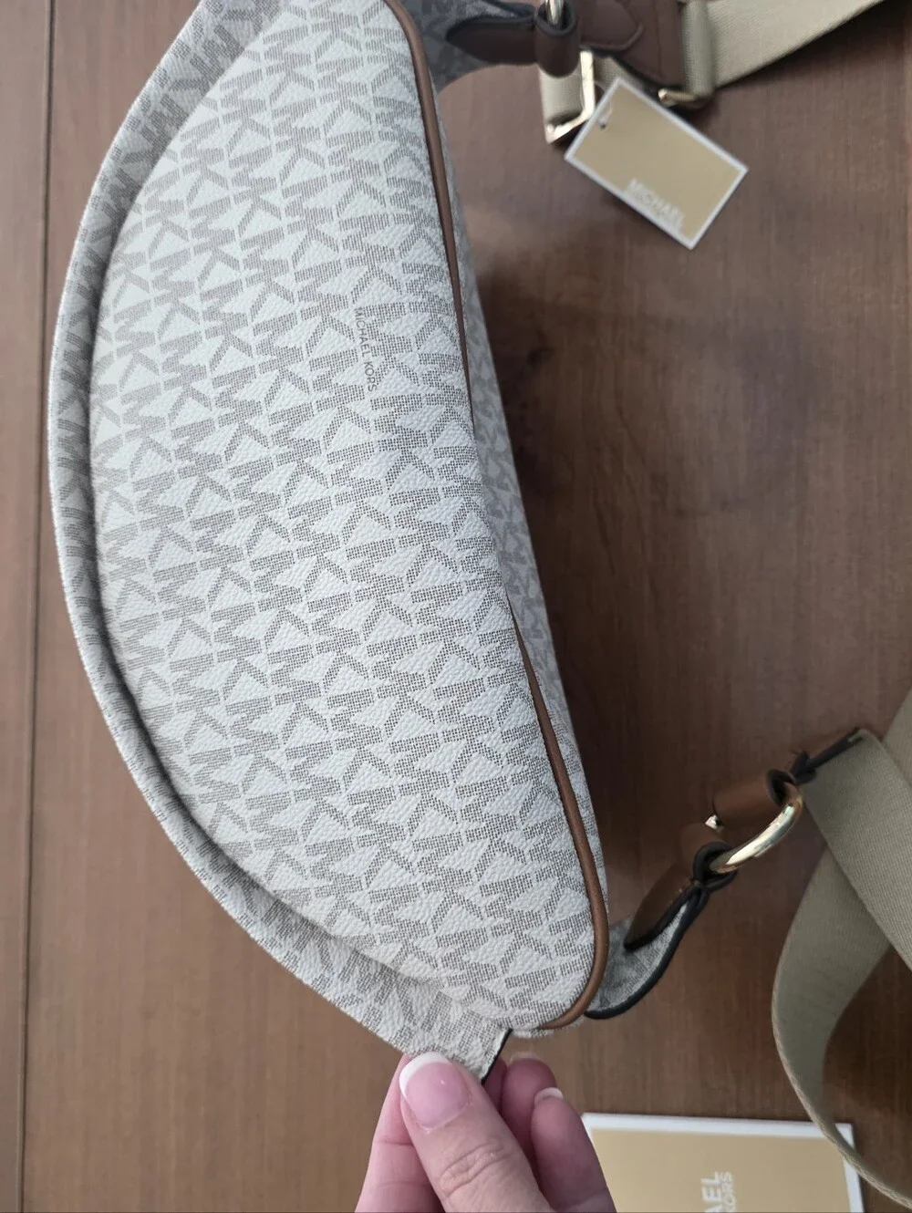 NWT Michael Kors Maisie Large 2-in-1 Signature Sling Belt Bag Vanilla